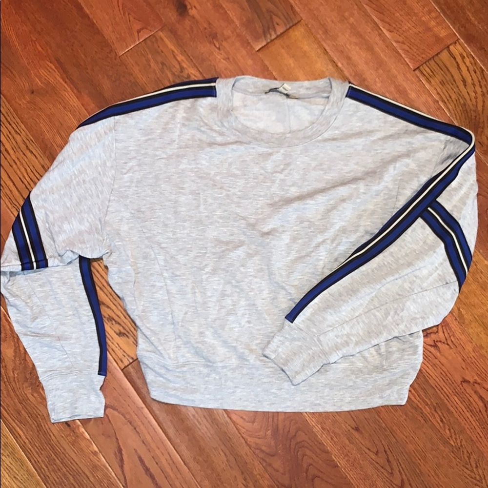 Express cropped crew neck